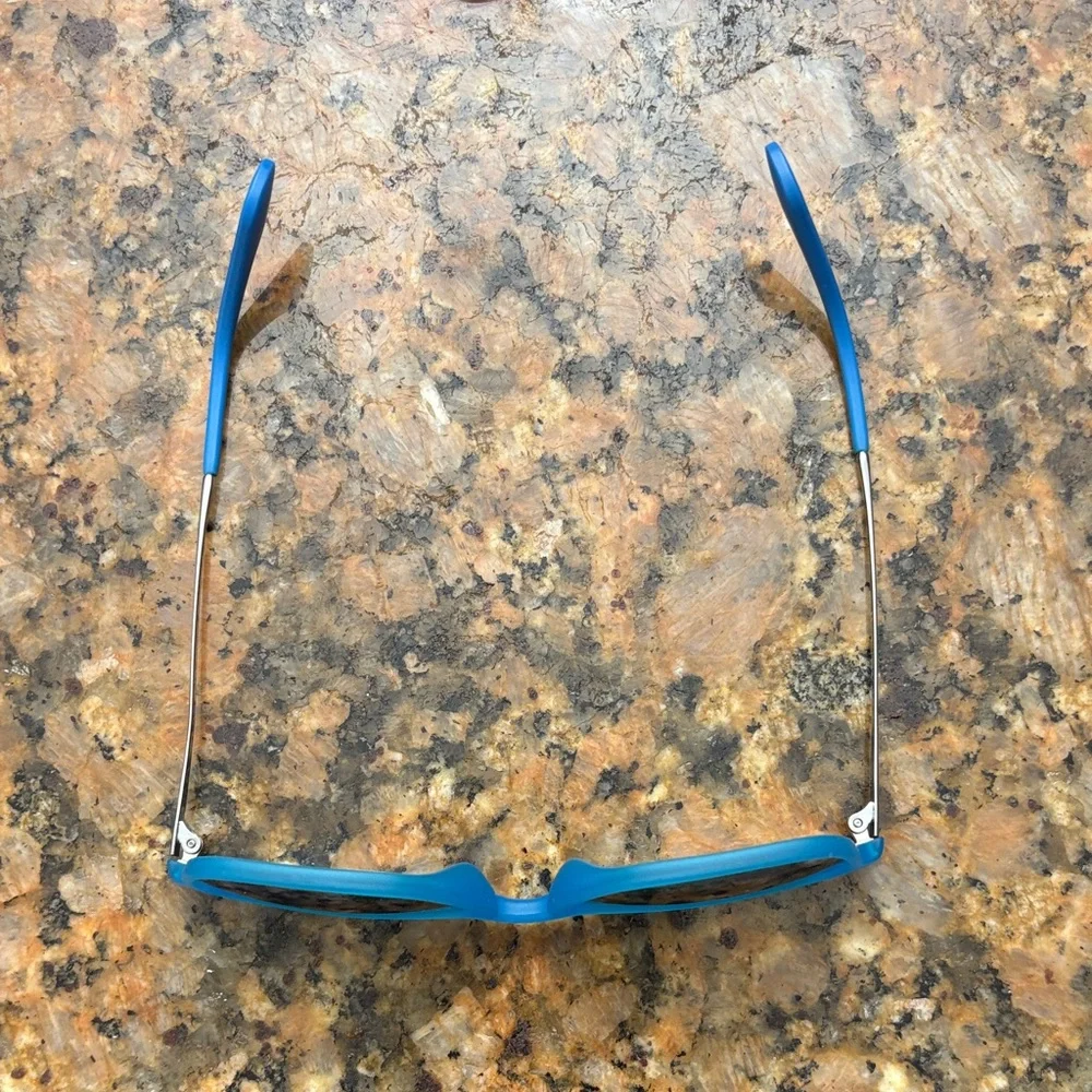 Ray-Ban Kids Sunglasses in Blue with Orange Case